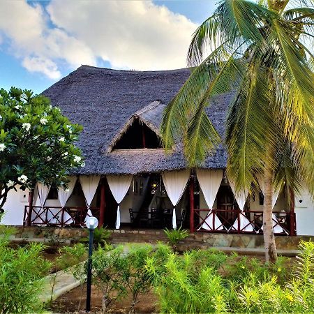Karibuni Jeds Villas 85&86 Mambrui Exterior foto