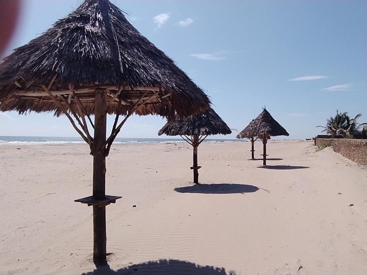 Karibuni Jeds Villas 85&86 Mambrui Exterior foto