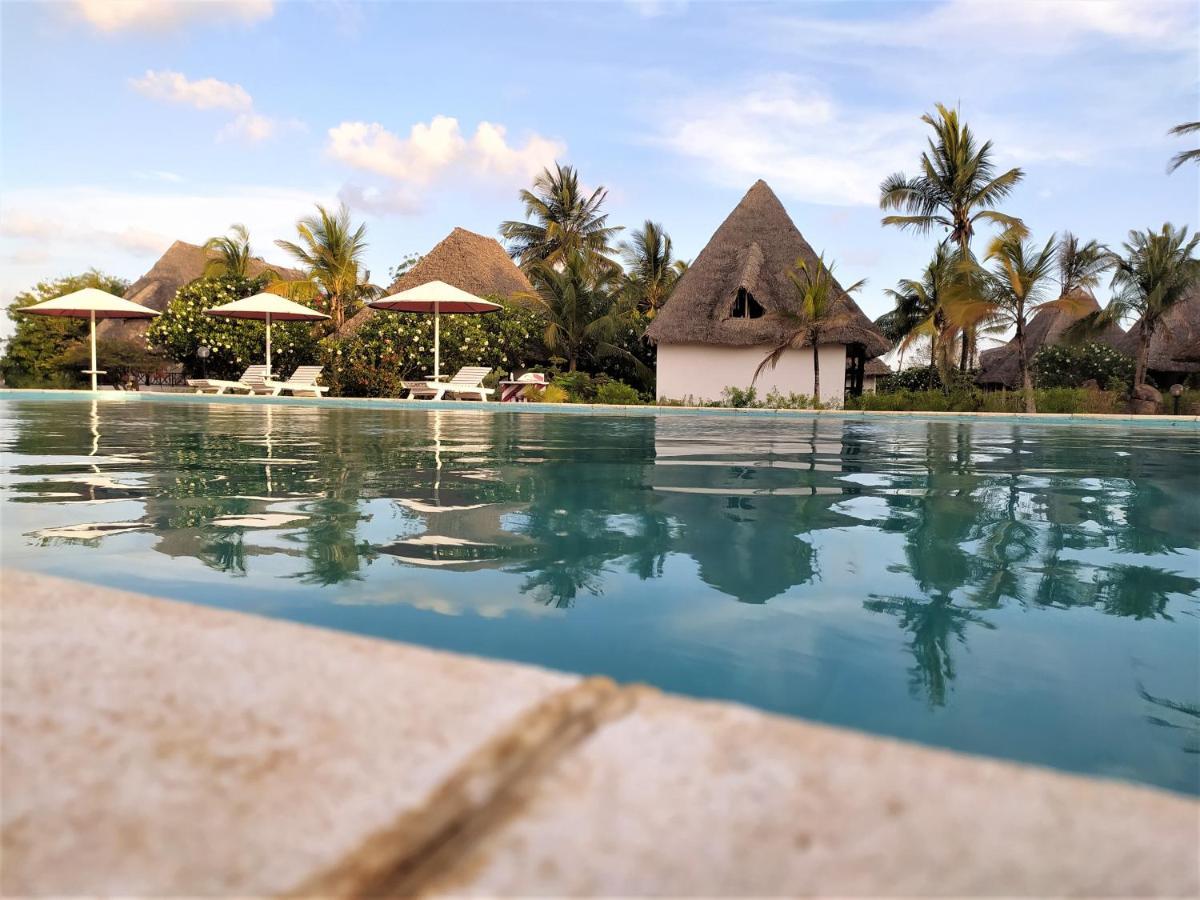 Karibuni Jeds Villas 85&86 Mambrui Exterior foto