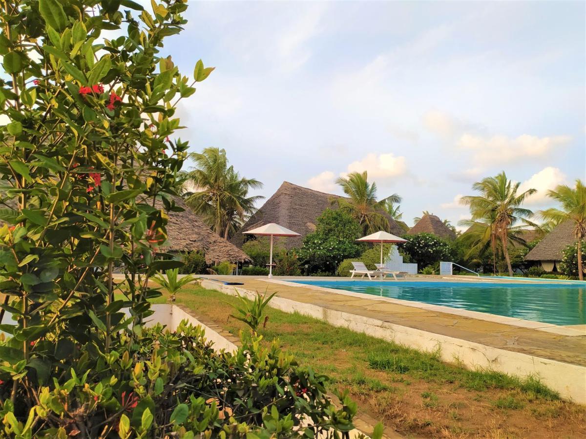 Karibuni Jeds Villas 85&86 Mambrui Exterior foto