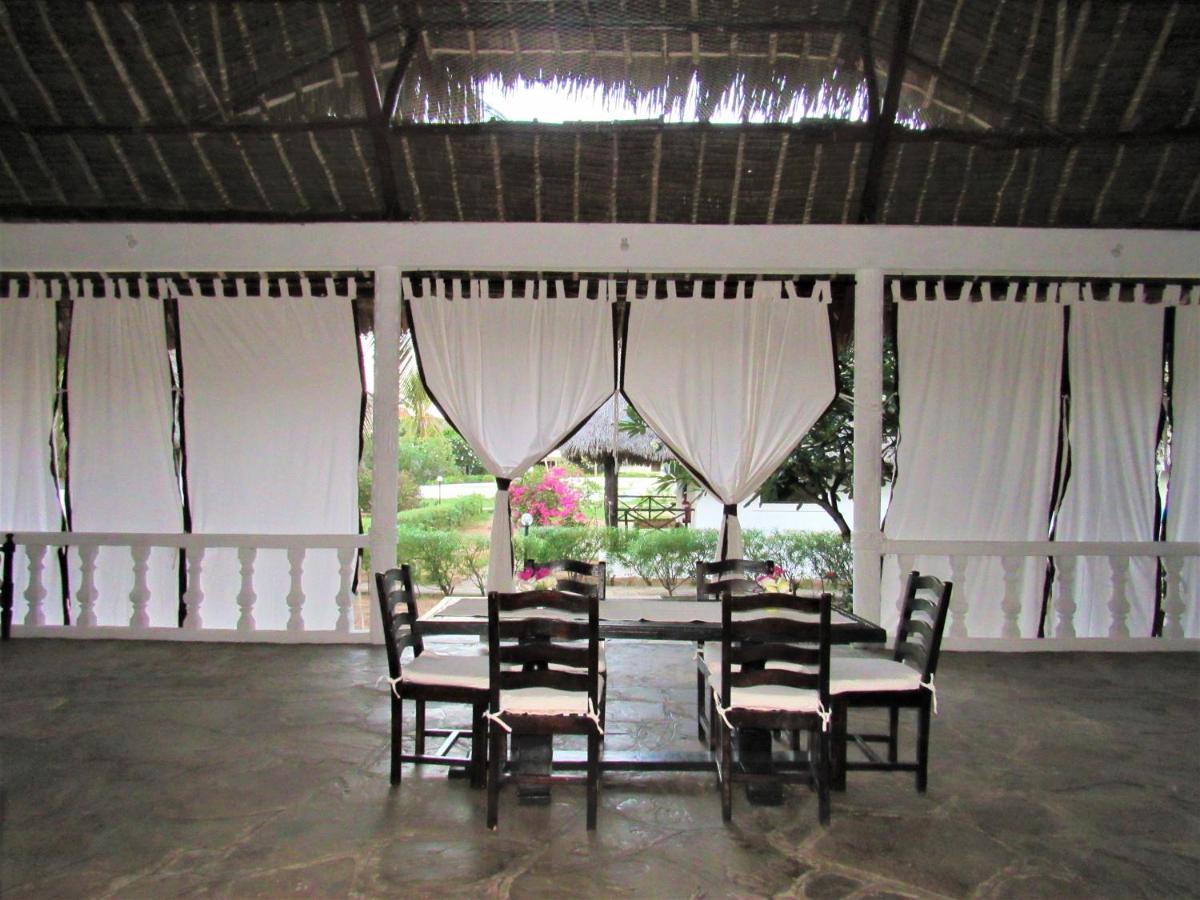 Karibuni Jeds Villas 85&86 Mambrui Exterior foto