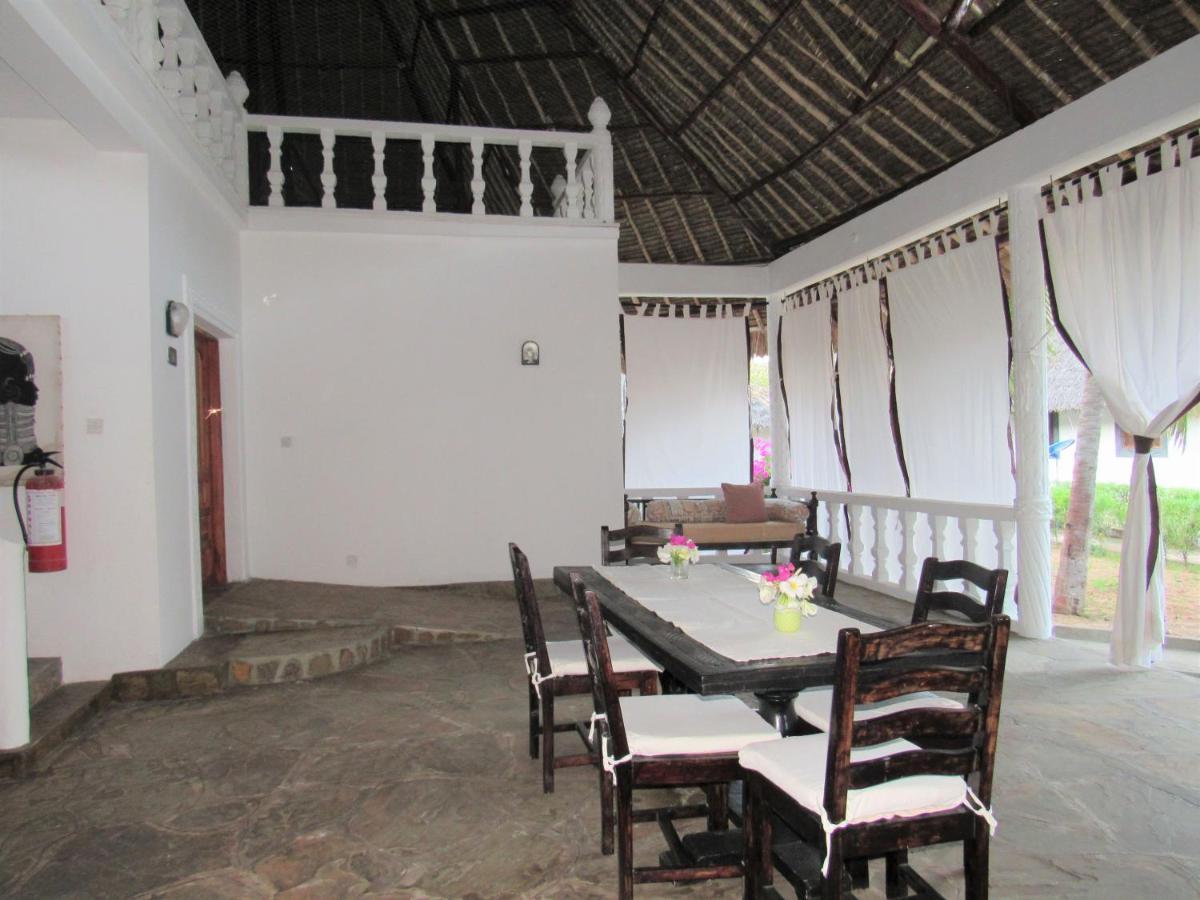 Karibuni Jeds Villas 85&86 Mambrui Exterior foto