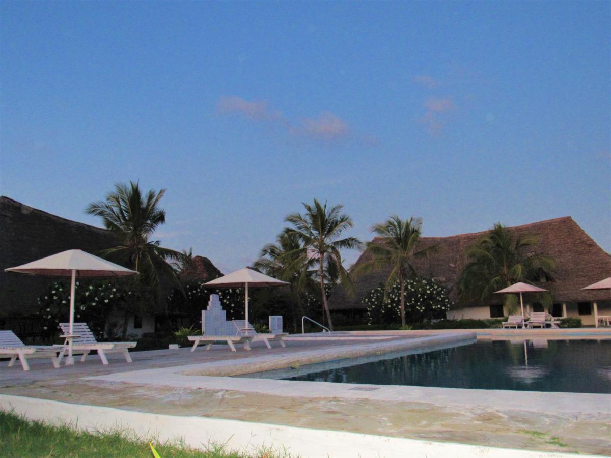 Karibuni Jeds Villas 85&86 Mambrui Exterior foto